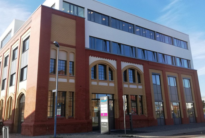 BLSA-Gebäude im Wissenschaftshafen Magdeburg